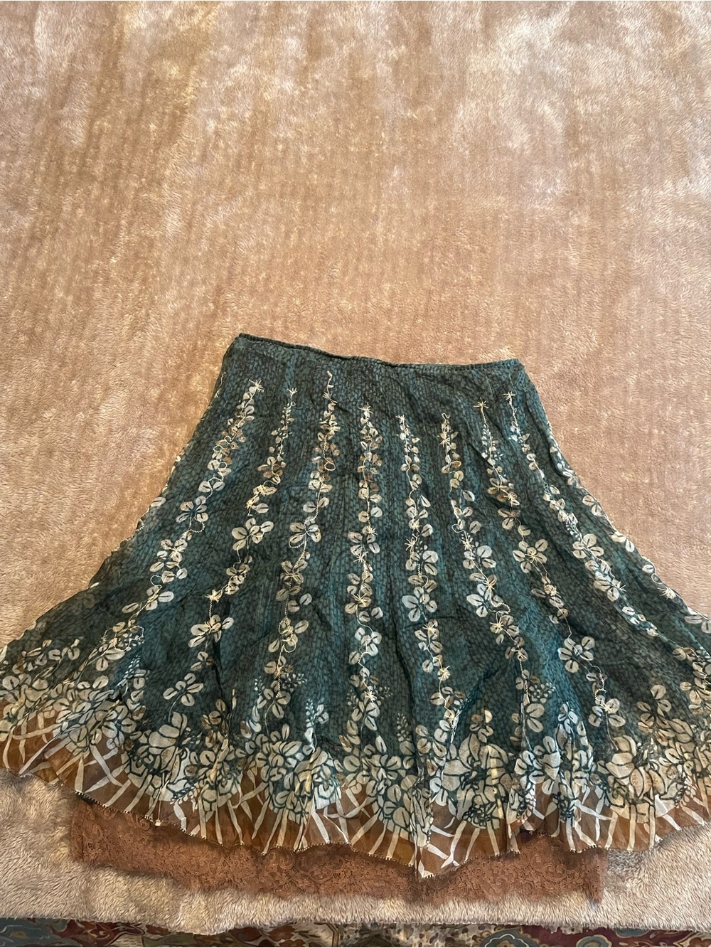 Elie Tahari Rochelle Embroidered Skirt – Size 6 – NWOT - Picture 3 of 5